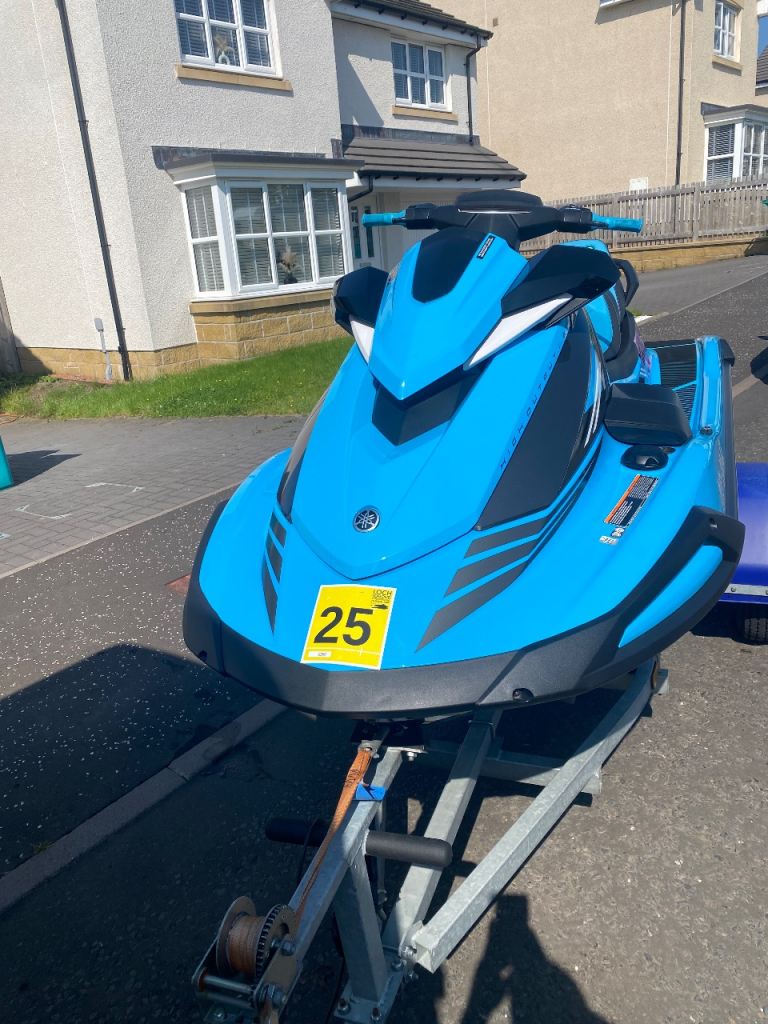 Yamaha Jet Ski – Bright Blue, As Good As New