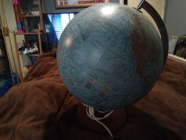 Vintage Philips polyglobe 