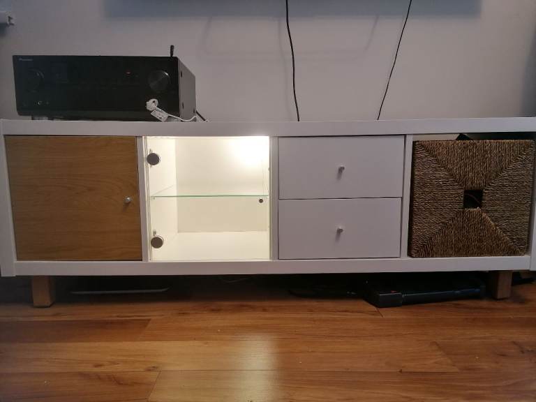 Tv unit
