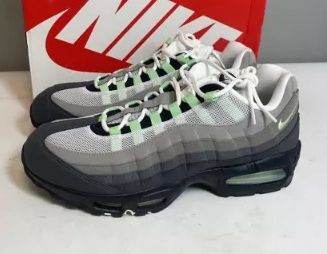 Nike UK11.5 aur max 95 big bubble trainers