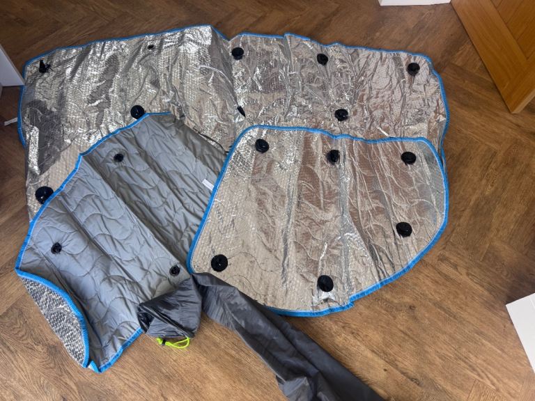 Universal interior thermal blinds