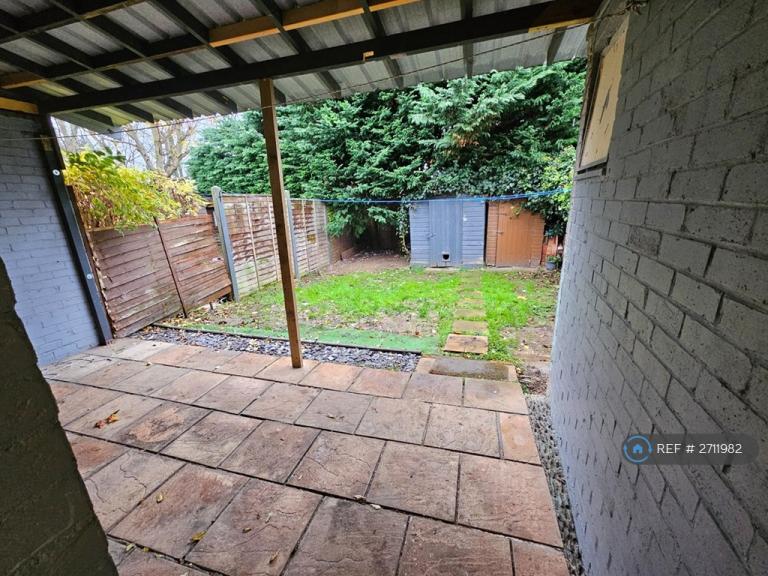2 bedroom house in Bedwell Crescent, Stevenage, SG1 (2 bed) (#2711982)