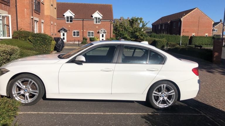 BMW, 3 SERIES, Saloon, 2013, Manual, 1995 (cc), 4 doors