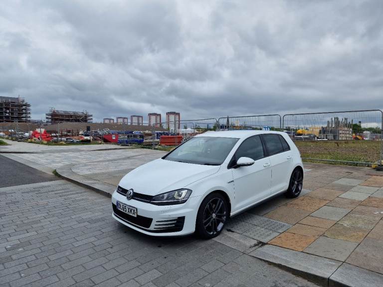 Volkswagen, GOLF, Hatchback, 2015, Manual, 1968 (cc), 5 doors