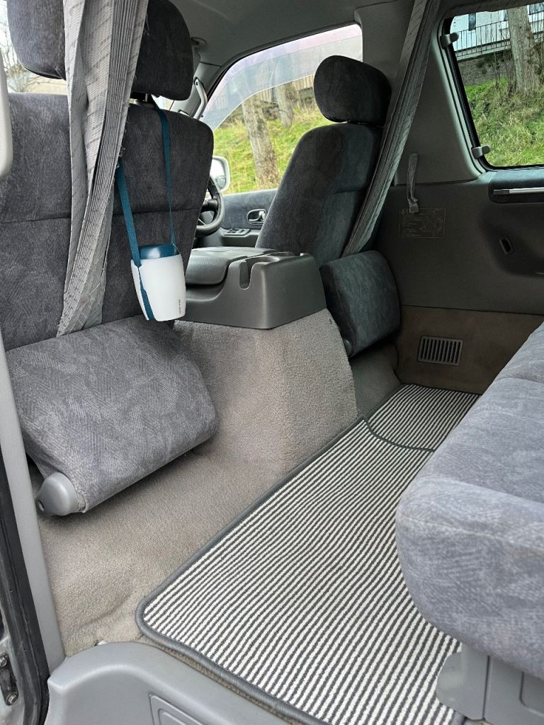 Mazda, 2000, 2490 (cc)