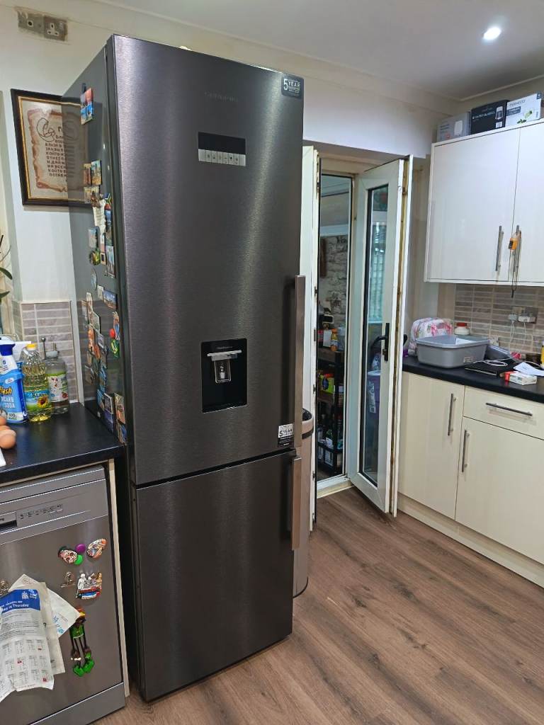 Grundig Fridge Freezer