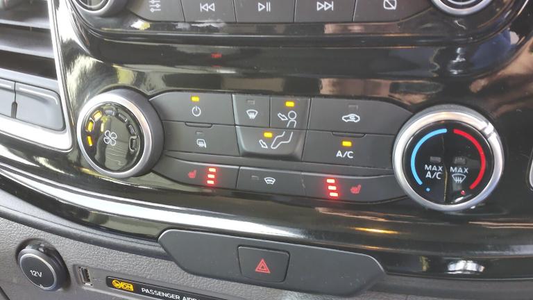 2019 Ford Transit Custom 320 LIMITED L1 SWB 6 SEATER DOUBLE CAB COMBI CREW VAN WITH AIR CONDITION...