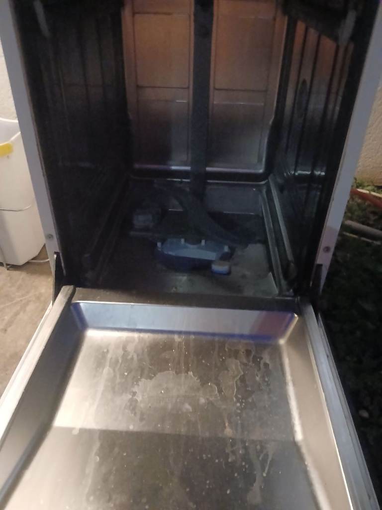 Bosh slimline dishwasher for scrap