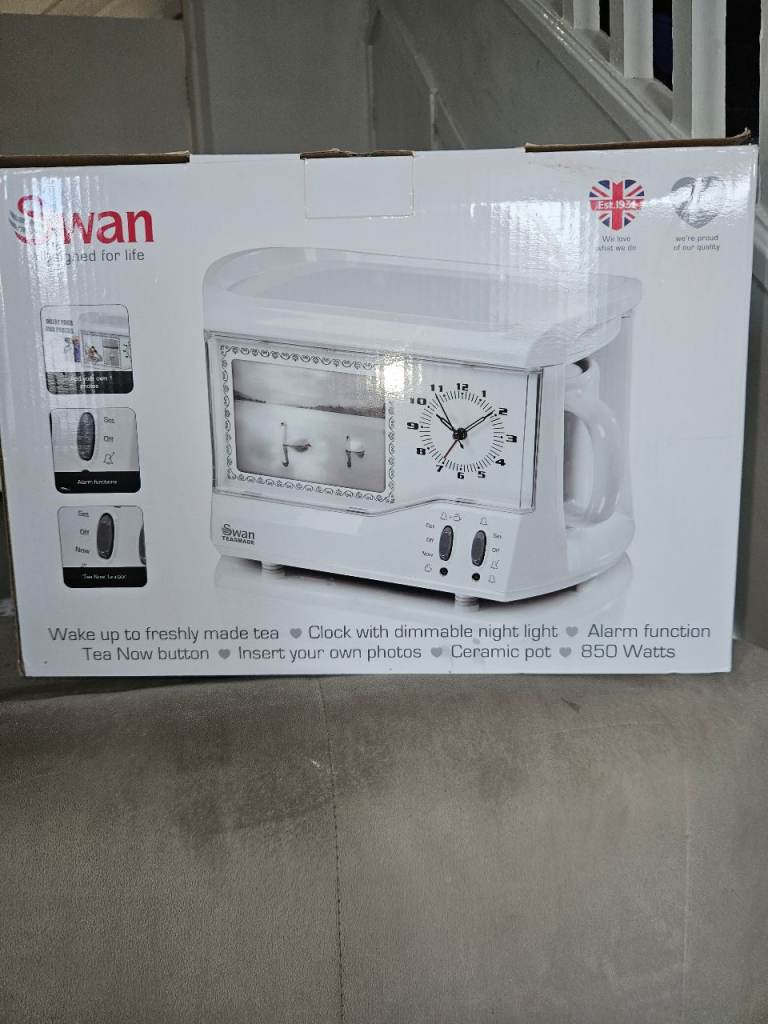 Swan brand Retro Teasmade 