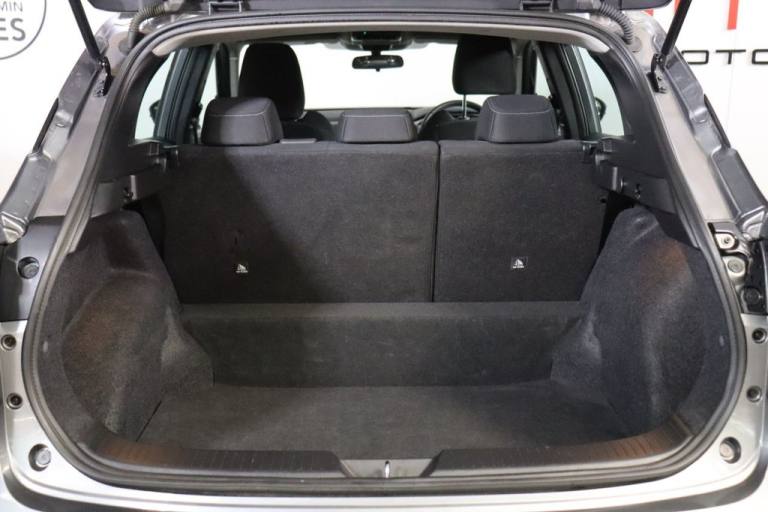 2022 Nissan Qashqai 1.3 DIG-T MHEV Acenta Premium 5dr (APPLE CAR PLAY, REV CAMERA) Manual