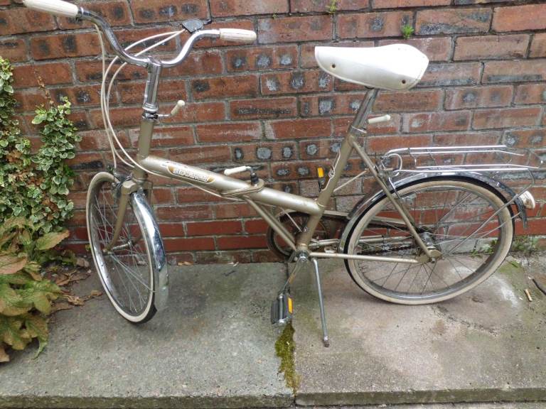 Vintage Folding Bike – Beige, Fair Condition