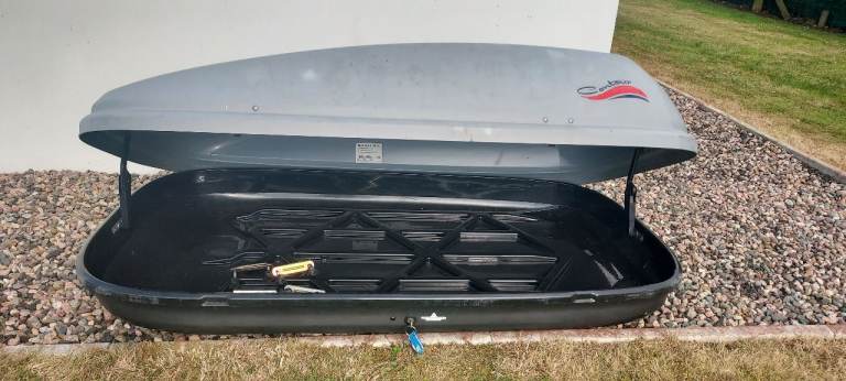 Roof Box – Grey, Good Condition
