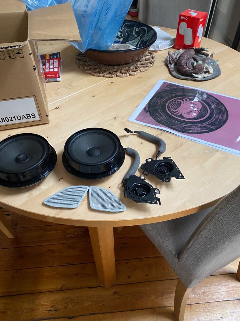 VW T6.1  door speakers and Tweeters Free.