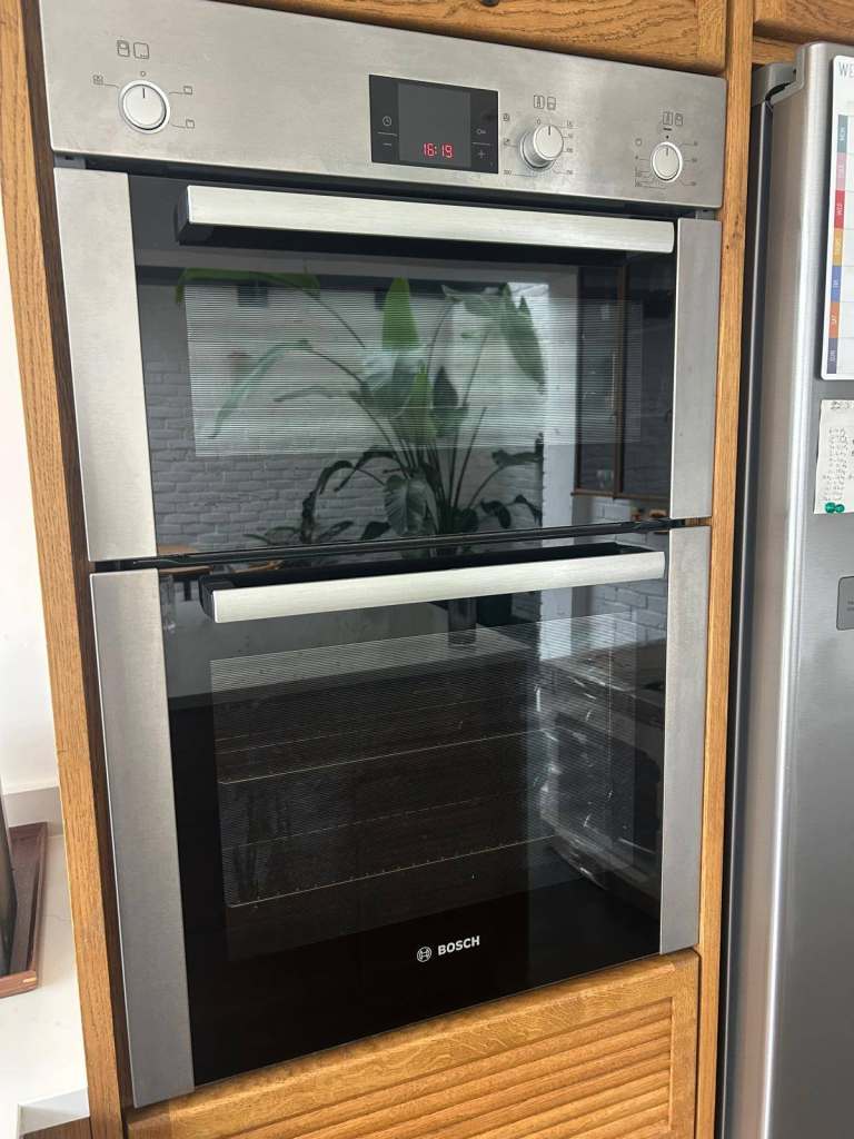 Built In Electric Double Oven BOSCH HBM13B251B/47  - excellent condition 