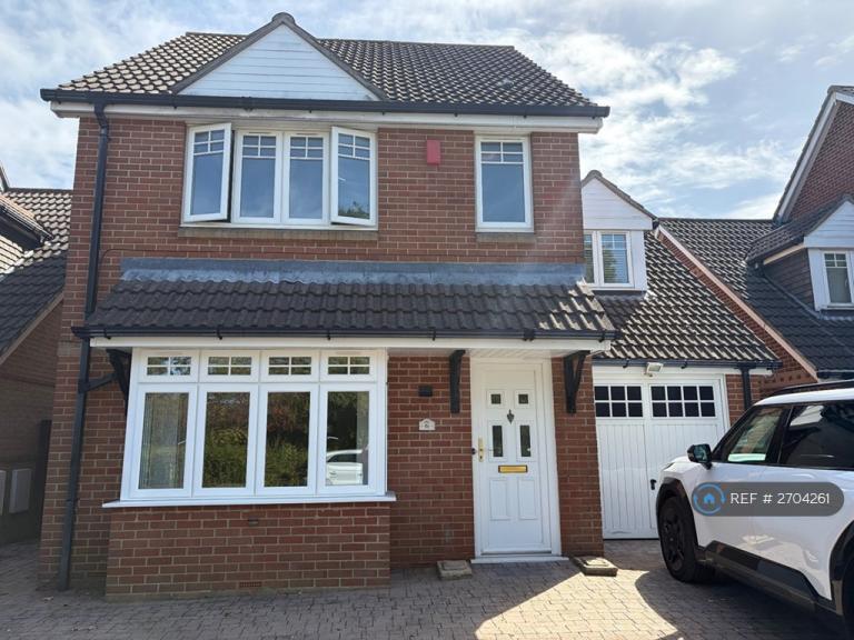 3 bedroom house in Chesilbourne Grove, Bournemouth, BH8 (3 bed) (#2704261)