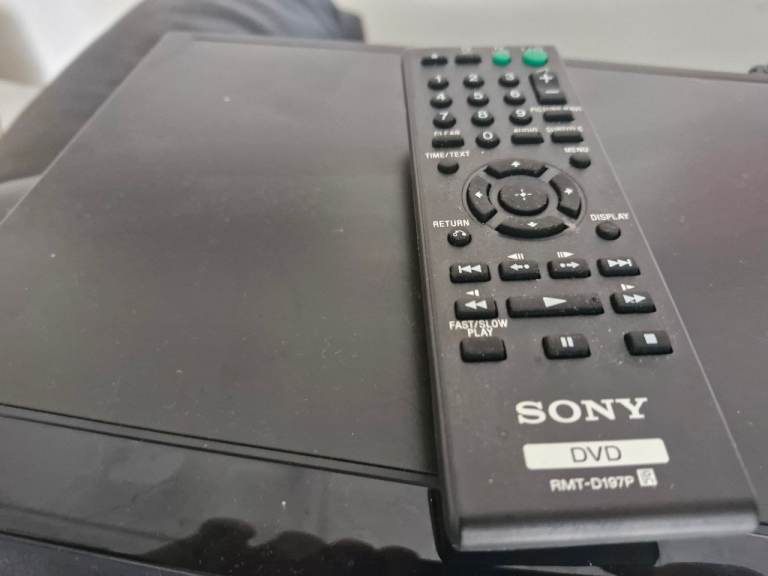Sony DVD Player with Remote – Good Condition