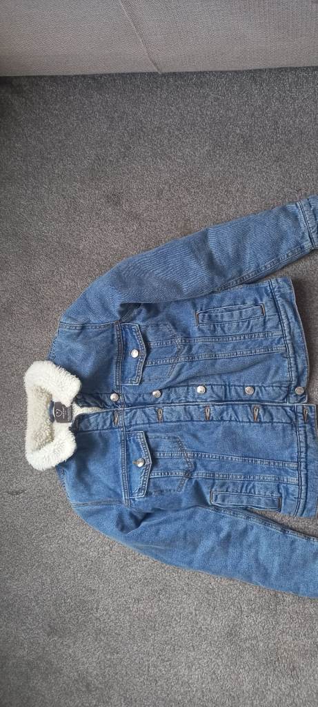 Jacket size 4