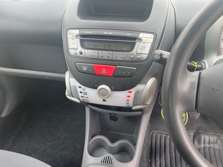 2011 Peugeot 107 Urban Lite*10m mot*£20 tax*70mpg*Low Insurance*ONLY 66k miles