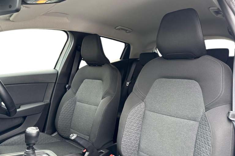 2020 Renault Clio 1.0 TCe Iconic Euro 6 (s/s) 5dr Hatchback PETROL Manual