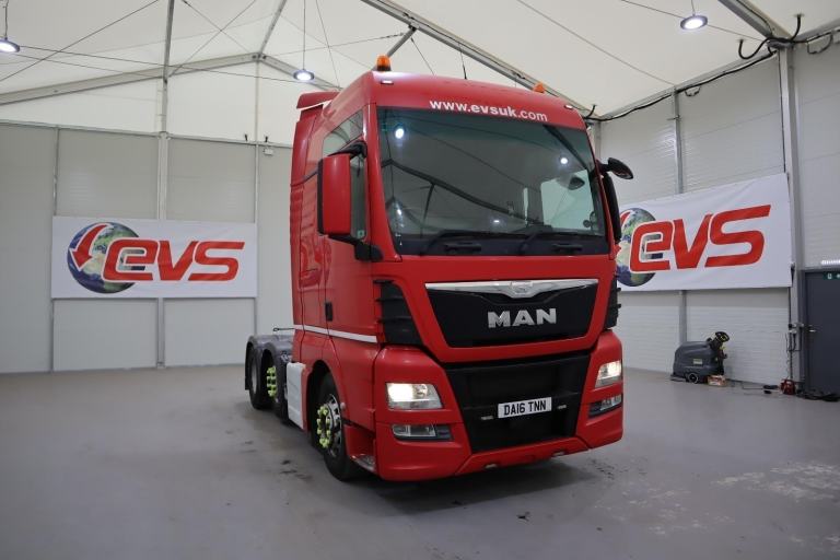 2016 (16 PLATE) MAN TGX 26.440 6x2 Euro 6 Tractor Units