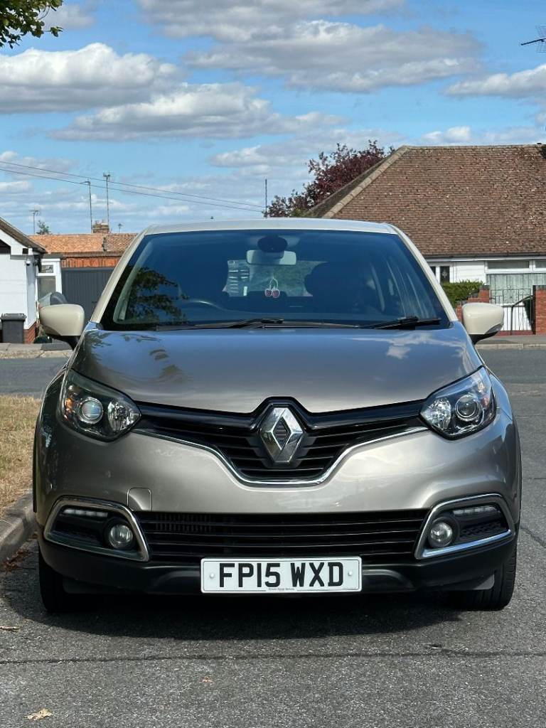 2015 Renault captur dynamique medianav 1.5 dci, 57k miles, £20 tax and mot until aug 2027,