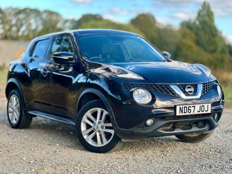 Nissan Juke 1.6 N-Connecta XTRON Euro 6 5dr Petrol Automatic