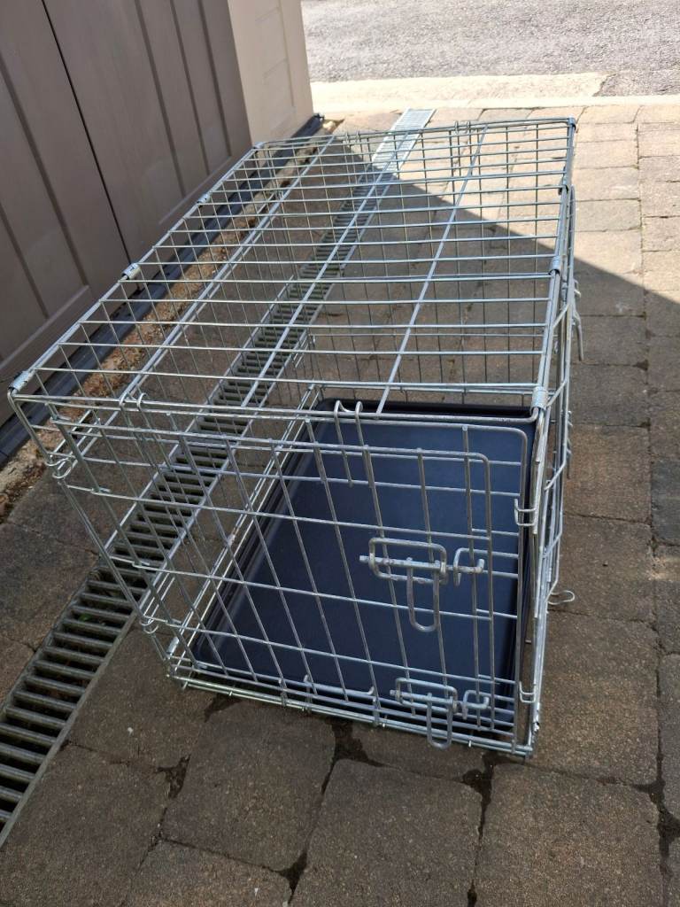 Dog cage 