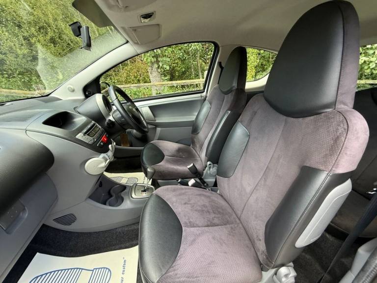 2008 Toyota AYGO 1.0 VVT-i Platinum Hatchback 3dr Petrol MultiMode Euro 4 (AC) (67 bhp) Hatchback...