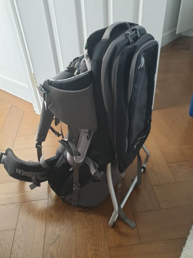 Macpac baby carrier Vamoose