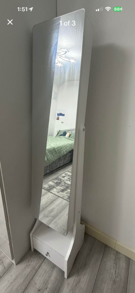 mirror beauty cabinet