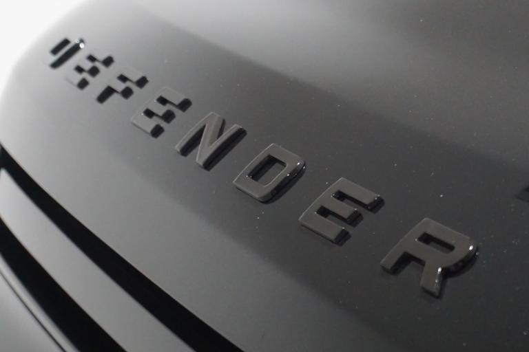 2023 Land Rover Defender 110 3.0 D250 MHEV HSE Hard Top SUV Auto 4WD MWB Euro 6 (s/s) 5dr PANEL V...
