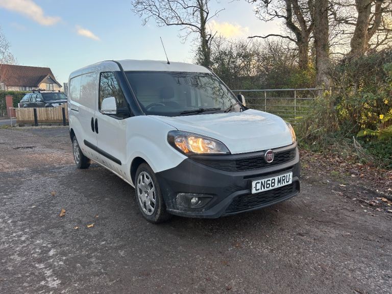 Fiat, DOBLO, Panel Van, 2018, Manual, 1598 (cc)
