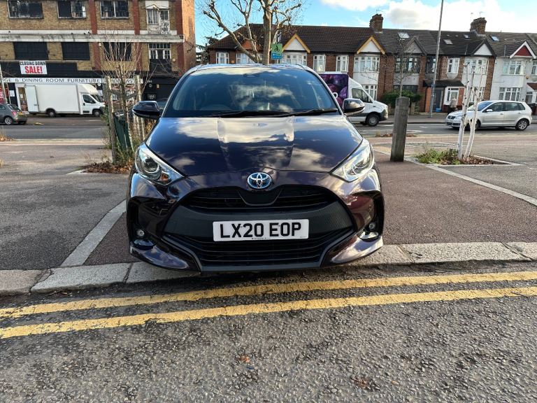 TOYOTA YARIS Hybrid 2020