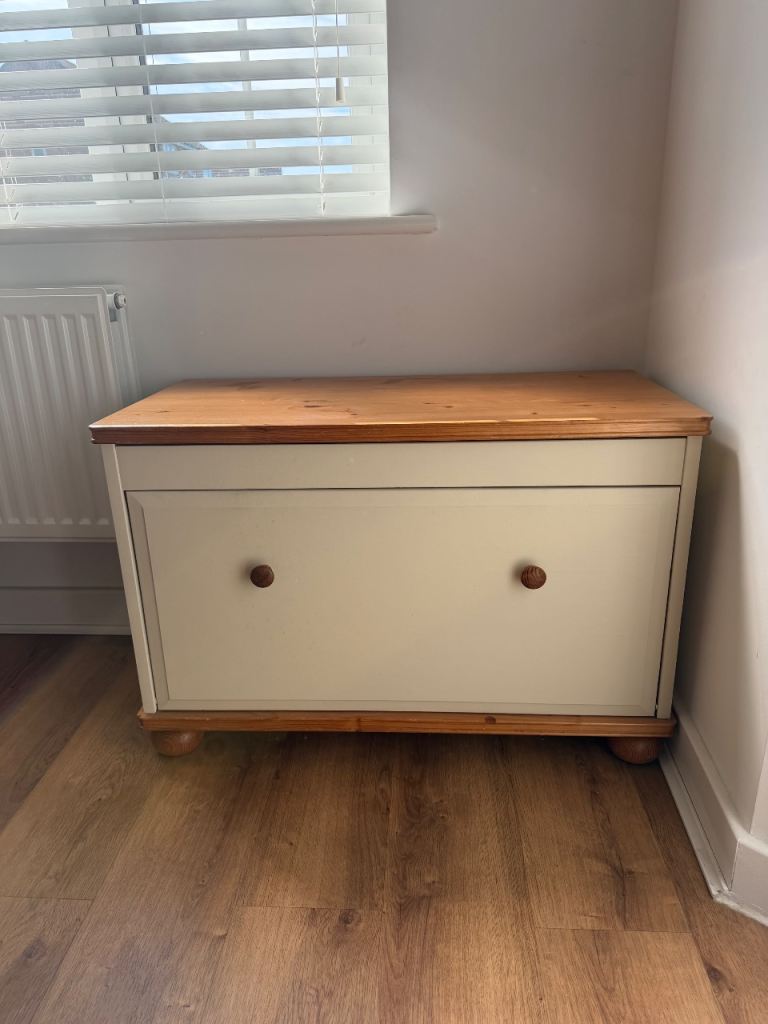 Cream and pine wooden cabinet / blanket box