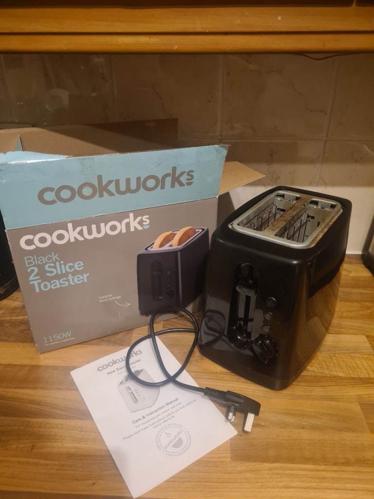 2 slice toaster - collect in Whitechapel - good condition