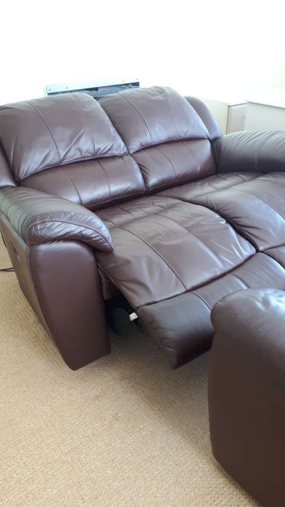 3 Seater Leather sofa & 2 Seater Recliner Sofa