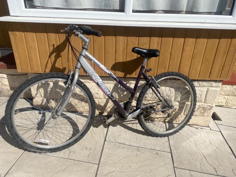 Girls mountain bike 