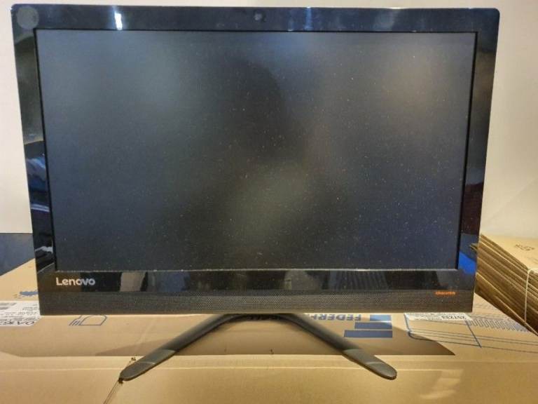 Lenovo IdeaCentre AIO 300-23ISU i5-6200U 8GB RAM 1TB HDD FHD