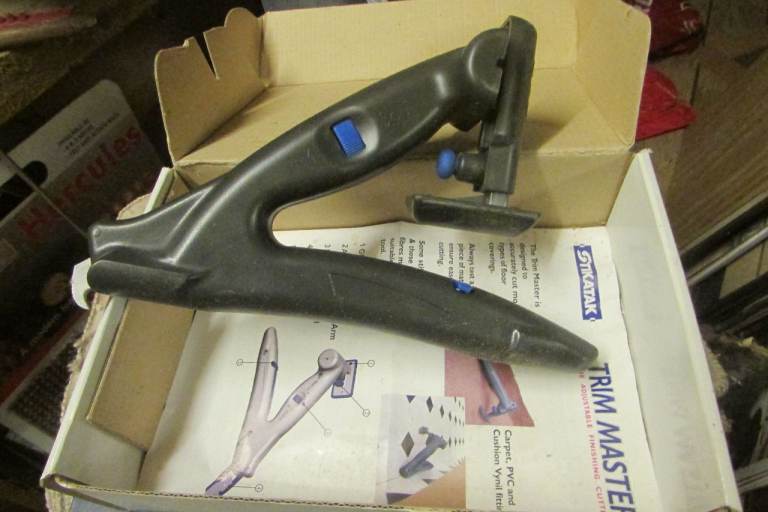 image for carpet cutting tool