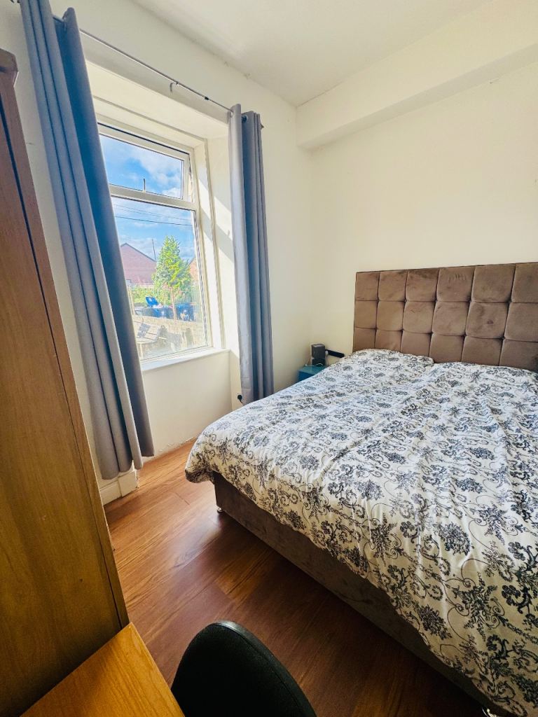 Double bedroom/ All bills included 