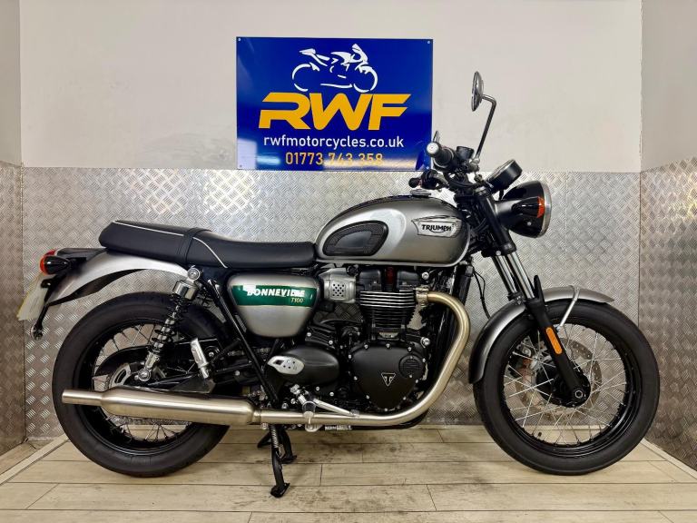 TRIUMPH BONNEVILLE T100 GOLDLINE 2022, 72 REG, ONLY 2,447 MLS, FTSH, SUPERB COND