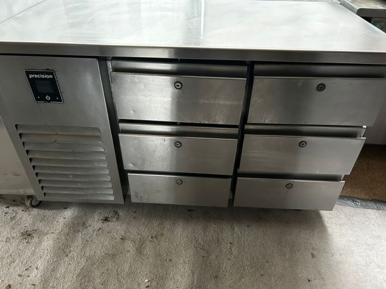 Catering trailer icecream display freezer stand refrigeration restaurant kitchen items 