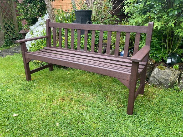 Garden Bench/ Seat with cushion in good condition. Could deliver.