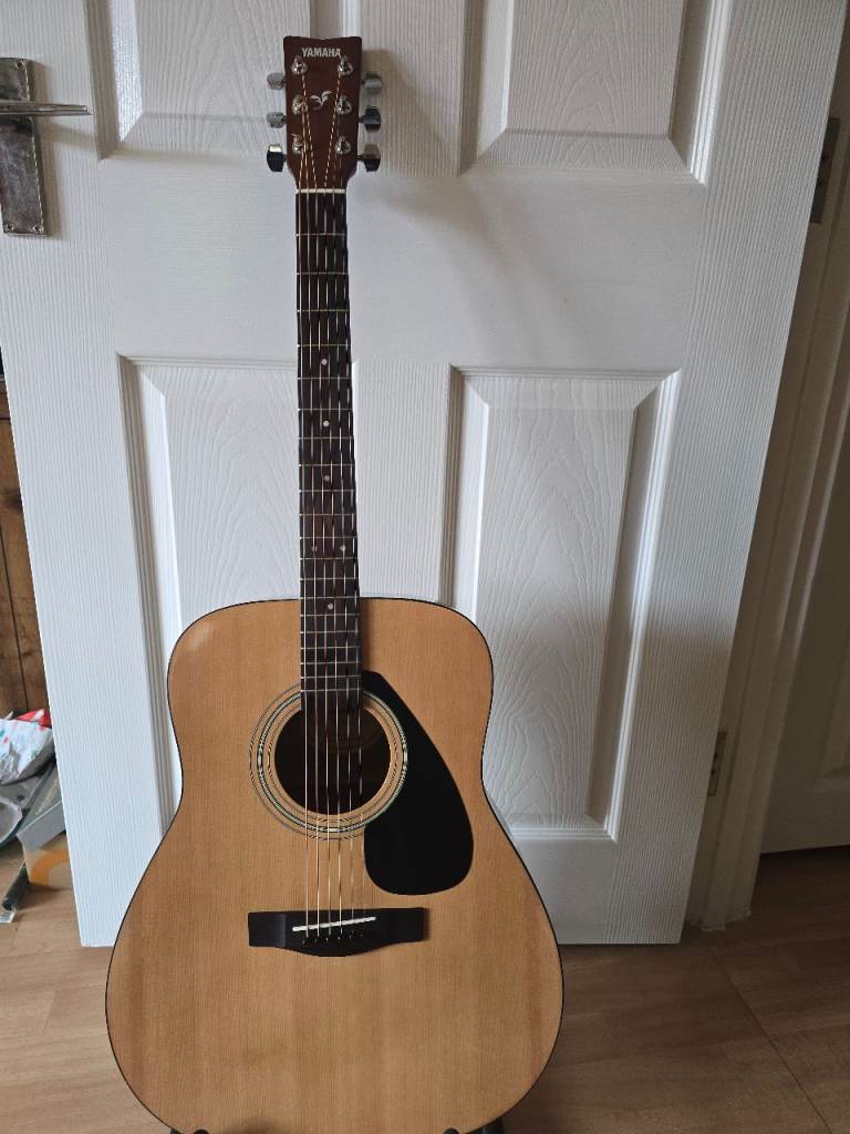 Yamaha F310 acoustic guitar