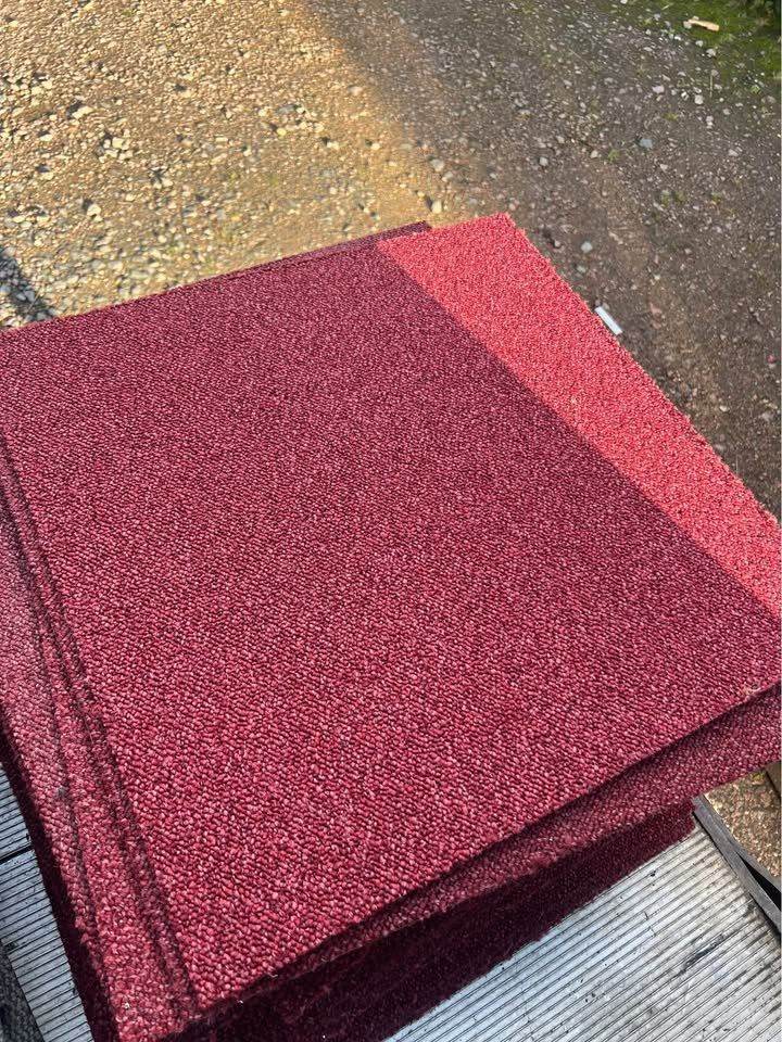 Premium Used Carpet Tiles – Grade A Quality