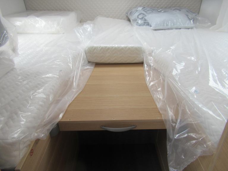 ADRIA CORAL 670 DL 60Y EDITION