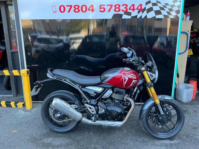 image for Triumph SPEED 400 free delivery 