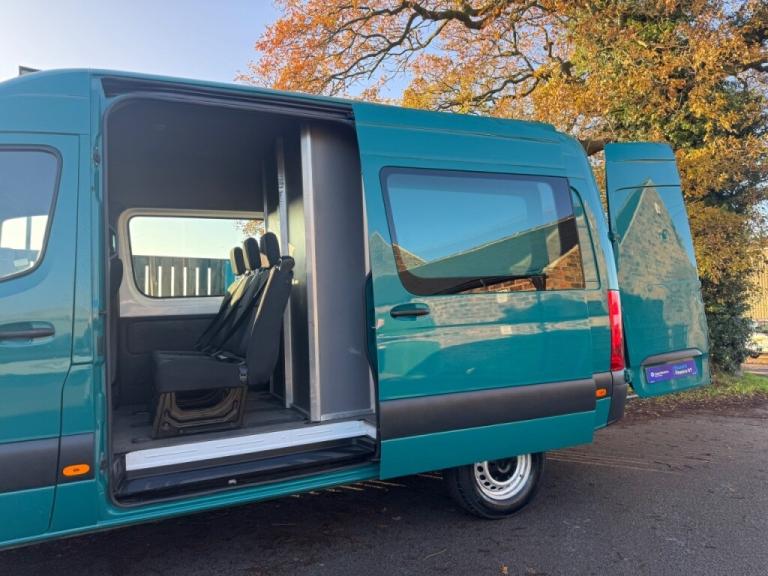  Mercedes-Benz Sprinter SPRINTER 2.1L 314CDI 3.5t H2 L2 RWD WINDOW COMBI CREW