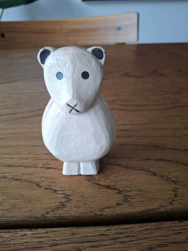 Hand-Carved Wooden Bear Figurine – Cute Home Decor