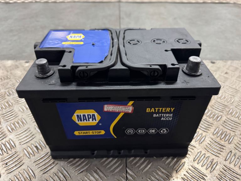NAPA START STOP 12 VOLT BATTERY 70AH ITS COME OUT OF A 2011 TOURAN 